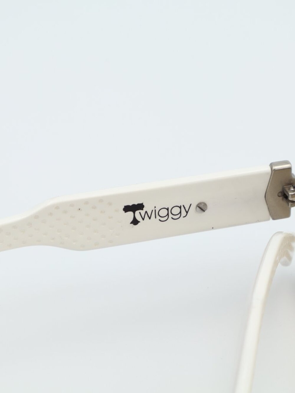 SPY Optic Twiggy .021C White Rectangular Sunglasses Made in Italy Y2K - Picture 6 of 9